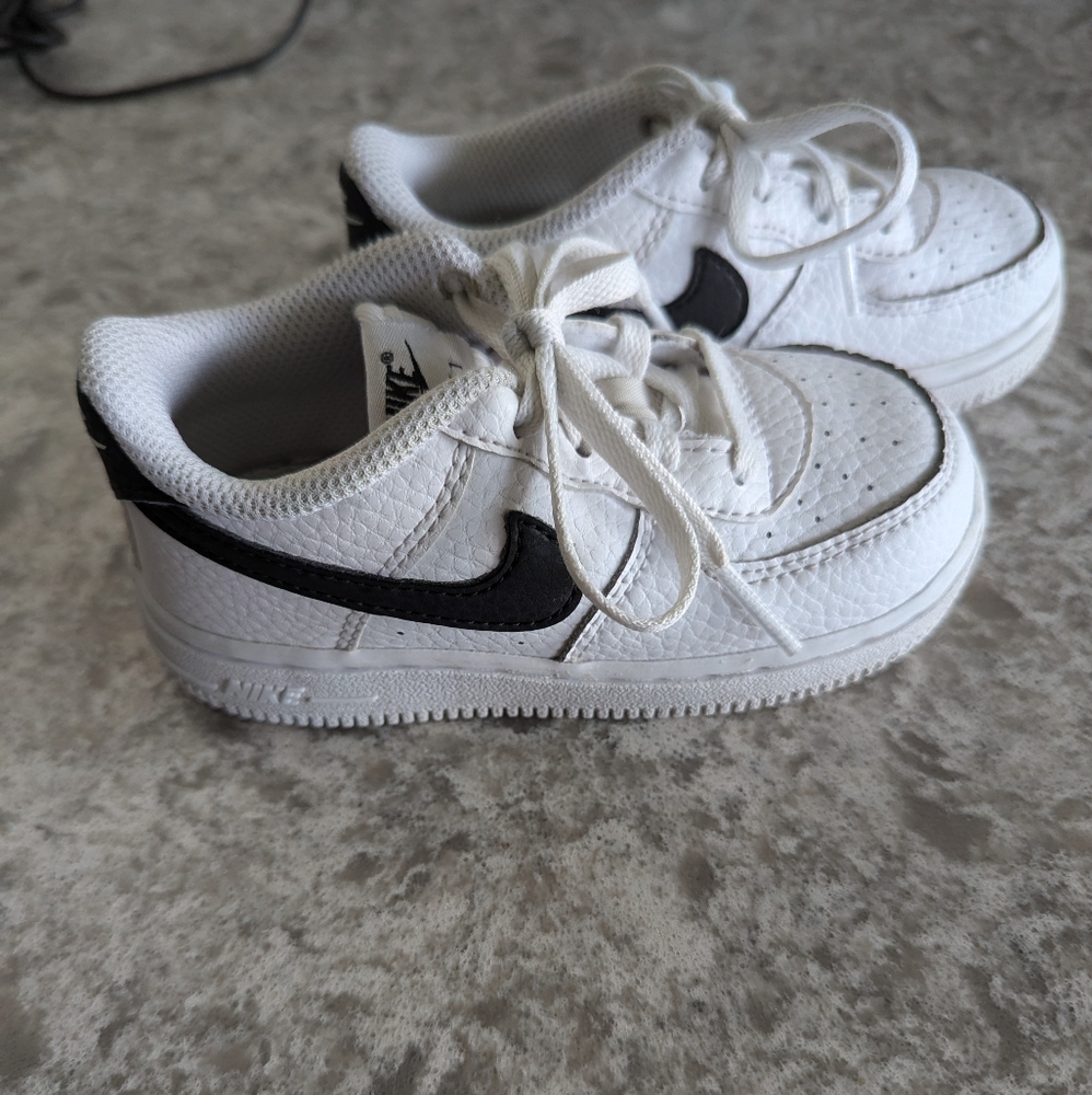 Toddler Nike Air Force 1s. Size 8c